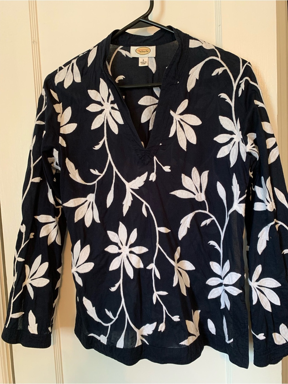 Talbots Navy Blouse with White Label Detail size 6